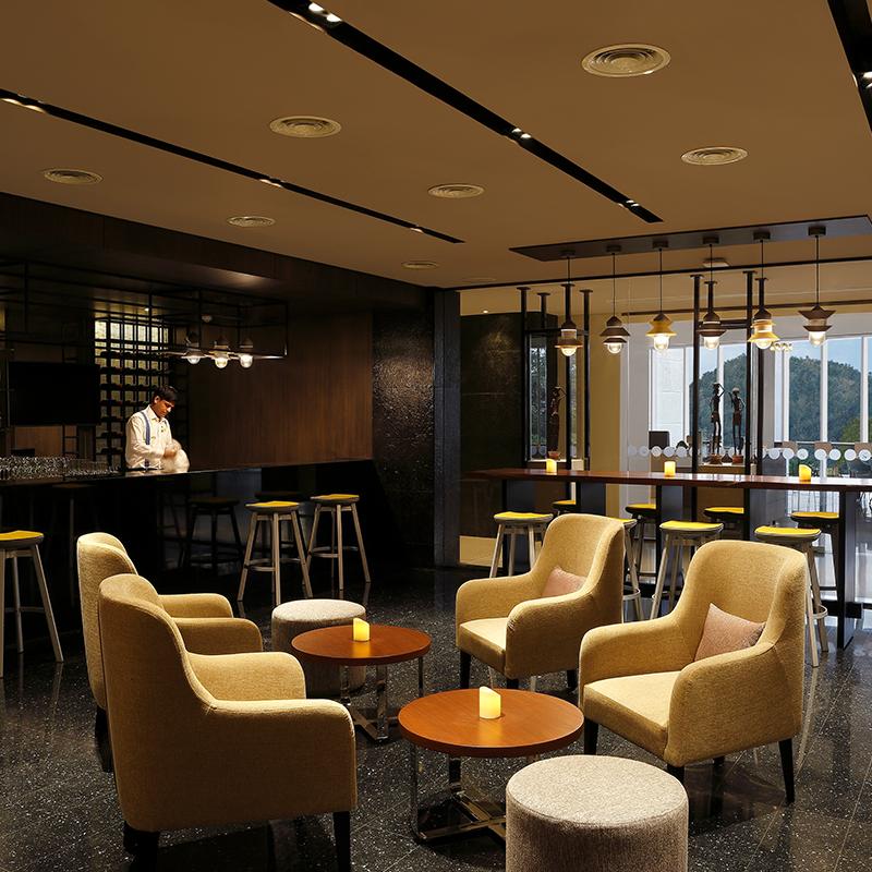 Novotel Kochi Infopark Exterior photo The lounge at Hong Kong International Airport